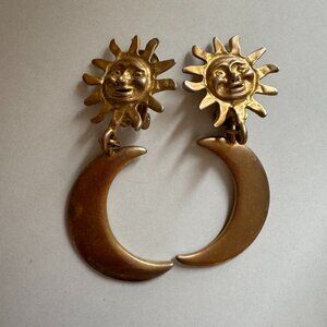 Vintage Sun Moon Celestial Gold Tone Clip On Earrings